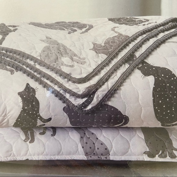 Black Cat Two Piece Pompom Collage Twin Bed Quilt Set - Picture 3 of 5